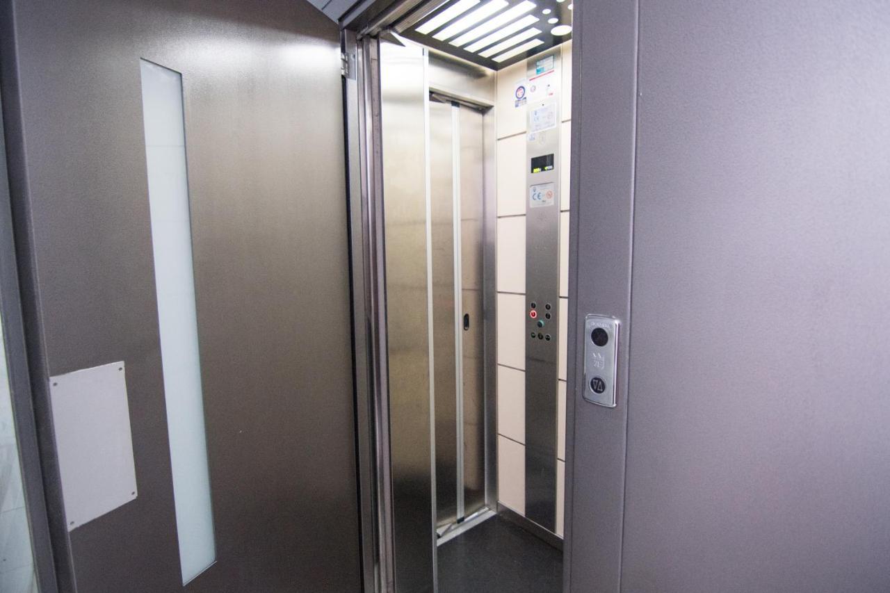 Tuguest Alhondiga Apartment Granada Dış mekan fotoğraf